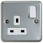 MK K2977ALM METALCLAD 13A DP 1G SWITCHED SOCKET