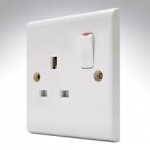 DETA SLIMLINE S1207SDP 13A 1G DP SWITCHED SOCKET